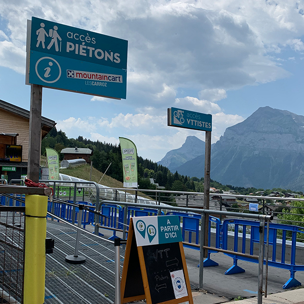 Signalétique dibond Les Carroz Haute-Savoie 74