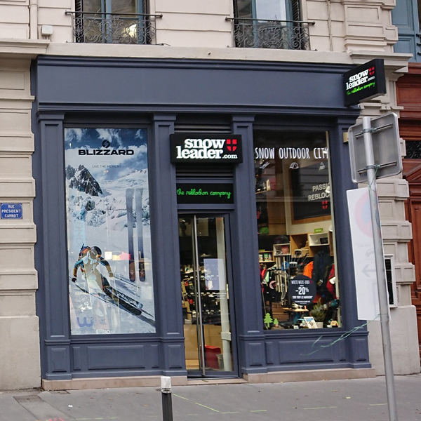 Covering de vitrine de magasin à Lyon 69