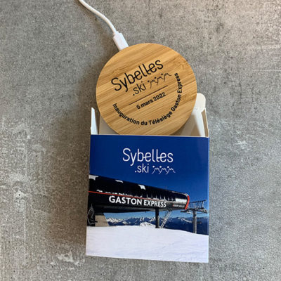 Chargeur à induction avec fourreau personnalisé - RM Les Sybelles 3